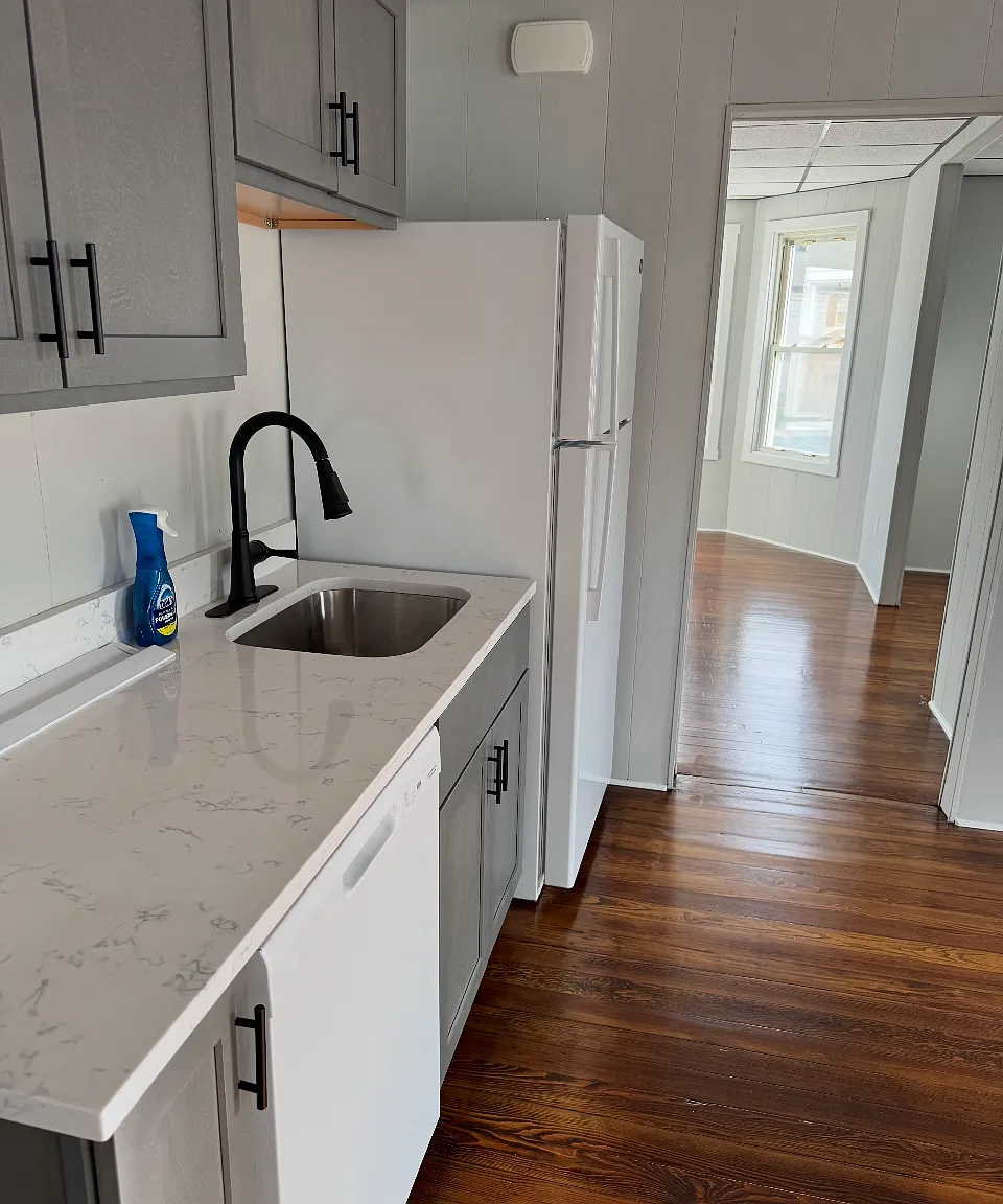 2 bed, 1000 sqft, $1,400 — Photo 2