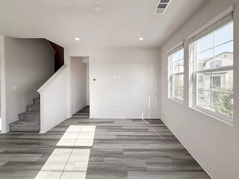 28076 Melrose Dr — Photo 27