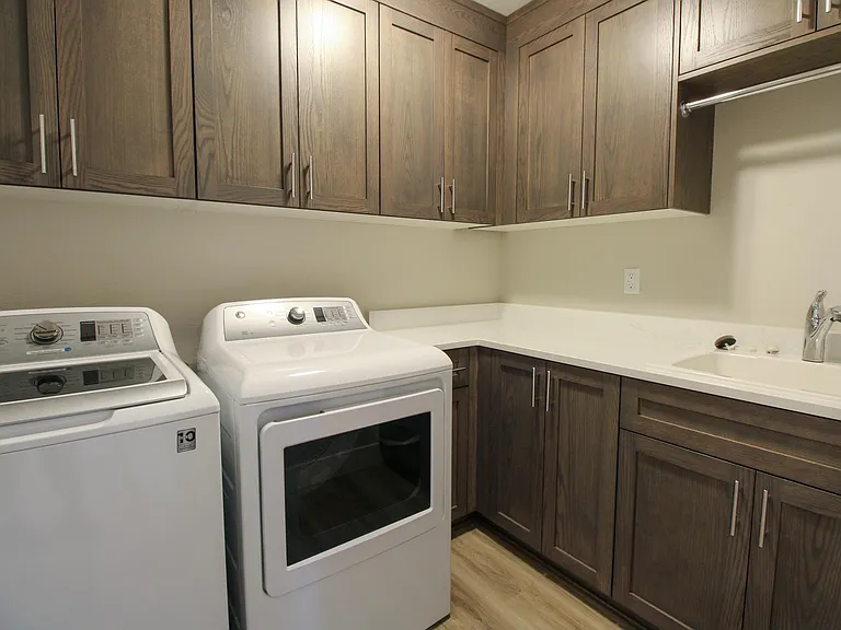 3221 Pheasant Ave SE — Photo 25