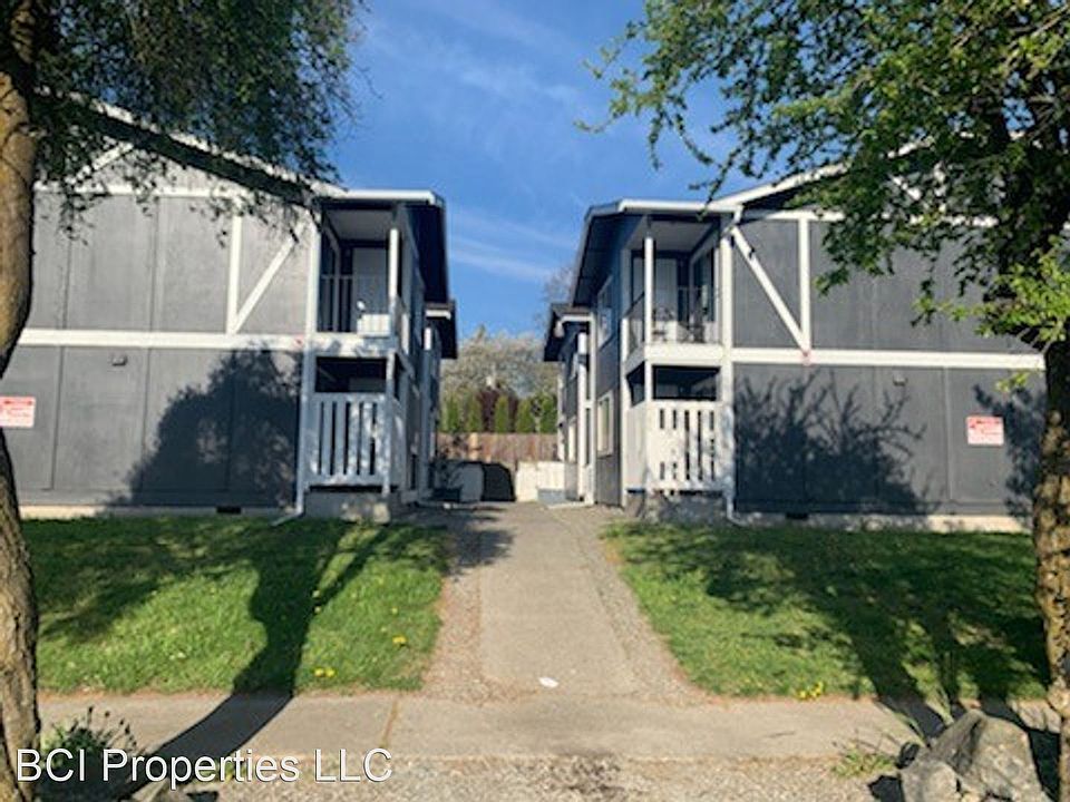1st image of 3306 S Sawyer St #4