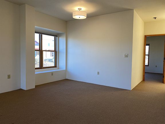 5th image of 2100 Calle De La Vuelta Unit E