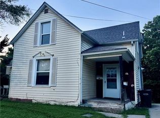 946 Sherman Ave, Leavenworth, KS 66048