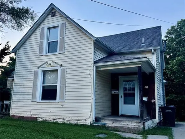 946 Sherman Ave, Leavenworth, KS 66048