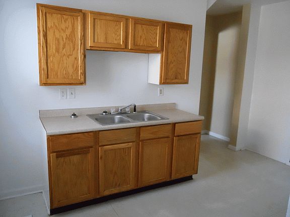 5th image of 96 N Dearborn St