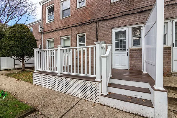 Rented by Prime Realty | media 19