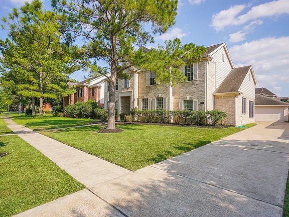 2nd image of 20707 Shadow Mill Ct