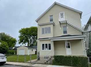 31 Wilcox St #1, Fall River, MA 02724
