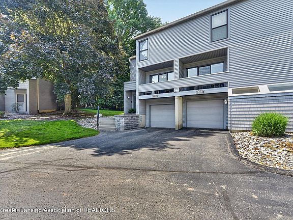 3rd image of 3659 E Meadows Ct