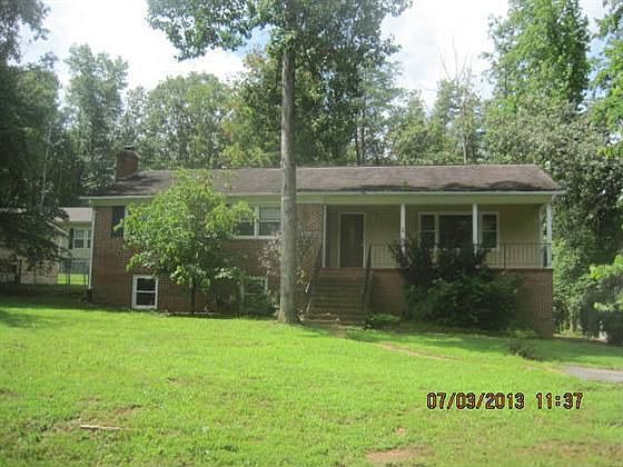 1st image of 102 Halsey Ct
