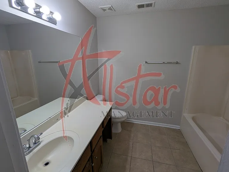 6956 Maury Dr — Photo 12