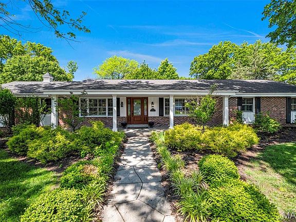 2nd image of 24 Country Fair Ln