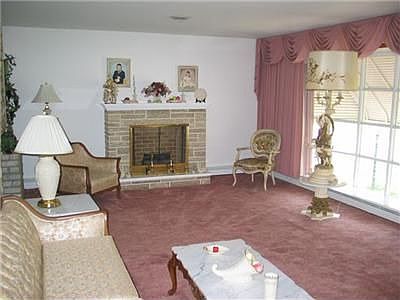 2nd image of 603 Wilbur Ave