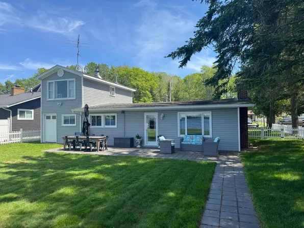 1985 1st St, Saint Helen, MI 48656
