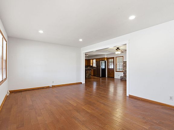 5th image of 2308 S Hampton Ave