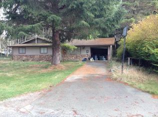 201 Clayton Dr, Crescent City, CA 95531