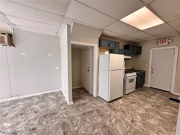 4th image of 4106 Lee Rd