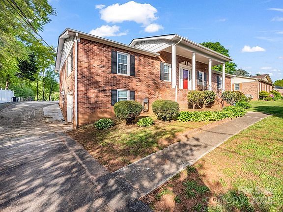 2nd image of 230 Springdale Dr