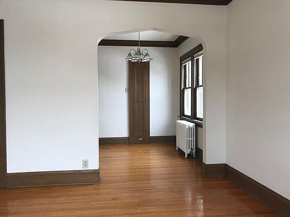 5th image of 3654 Bryant Ave S APT 6