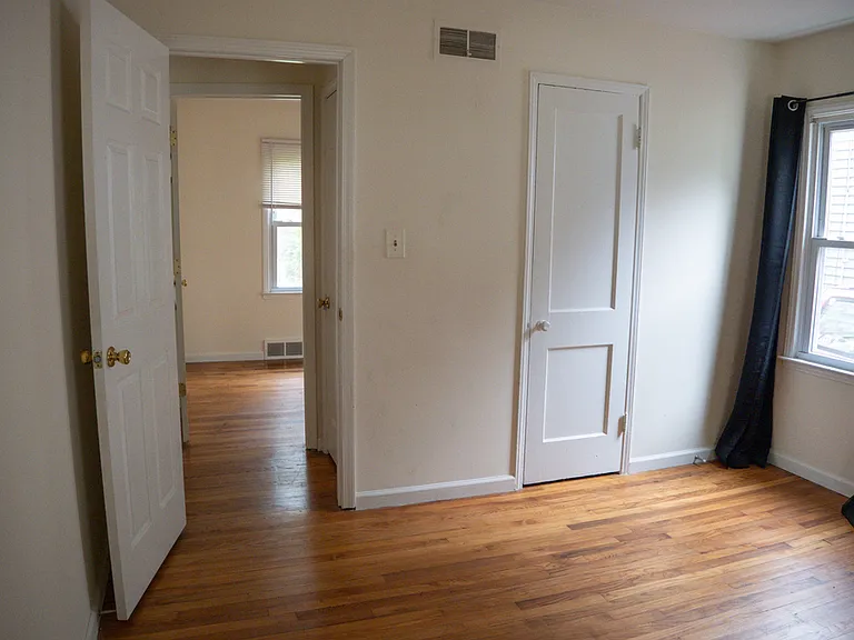 1720 Browning St — Photo 11