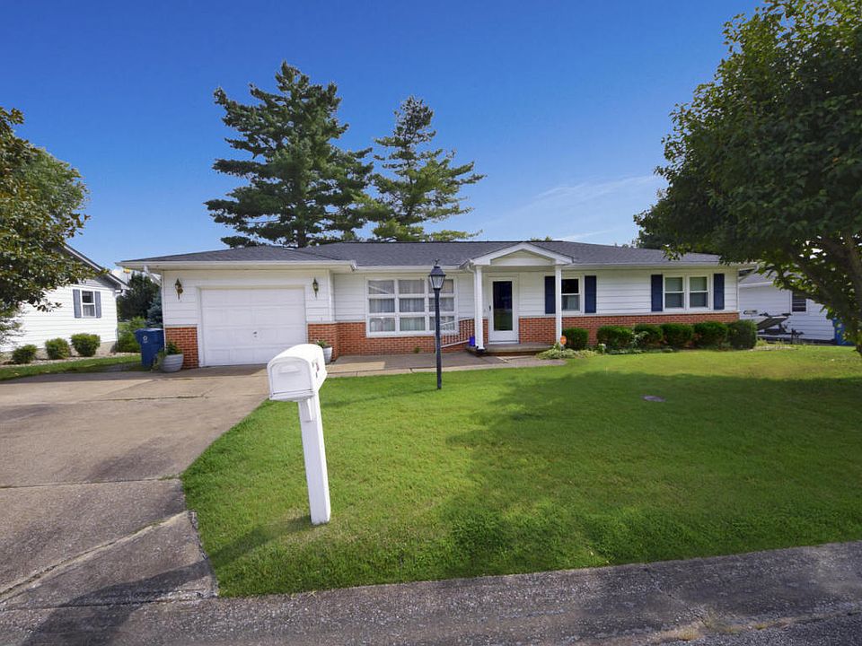 1st image of 107 Lakeshore Dr