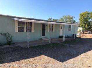 141 Jj Ln E, Center Pt, TX 78010