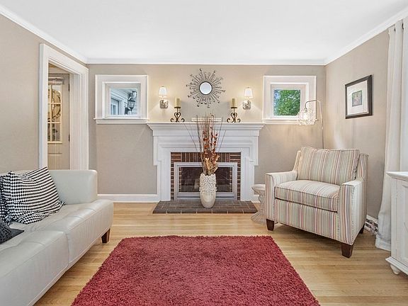 5th image of 65 Brightwood Rd