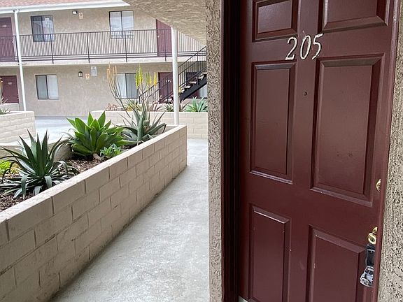 3rd image of 920 Martin Luther King Jr Ave APT 205