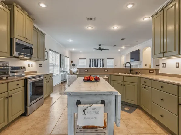 1601 Mallorca Cv, Niceville, FL 32578