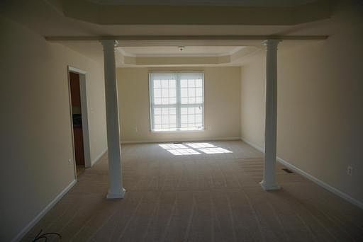 2nd image of 12511 Sherwood Forest Dr