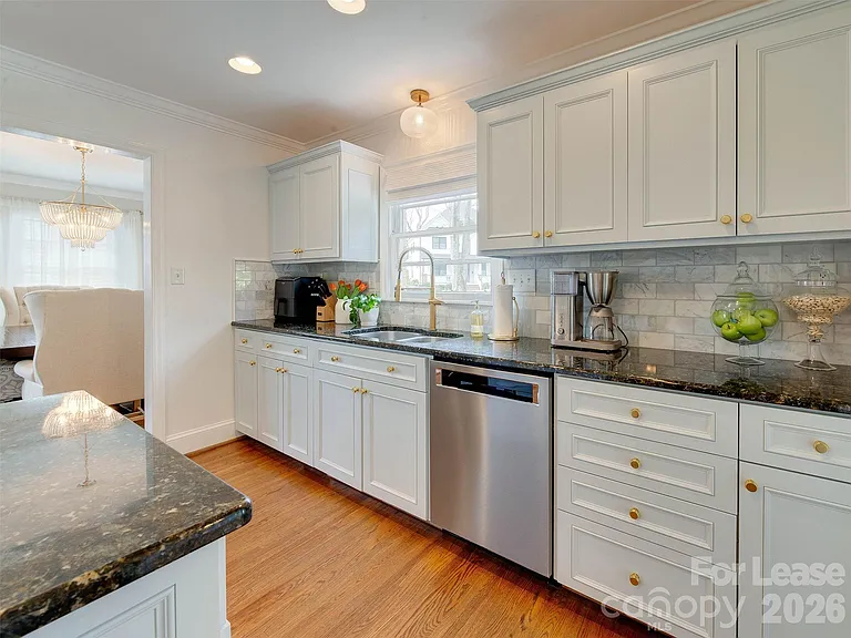 3221 Sunset Dr — Photo 17