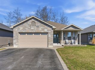 32 Birchmount St, Quinte West, ON K8V 0C6