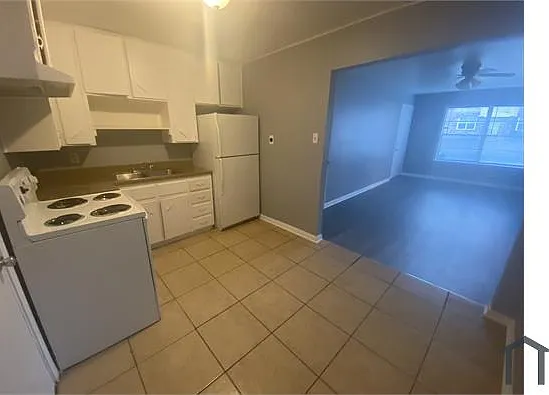 2 bed, 875 sqft, $775 — Photo 1