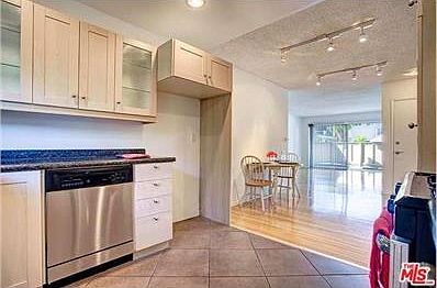 3rd image of 3166 S Sepulveda Blvd Unit 9