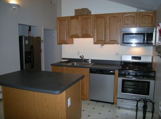 25 Peacock Rd #1, Rhinebeck, NY 12572