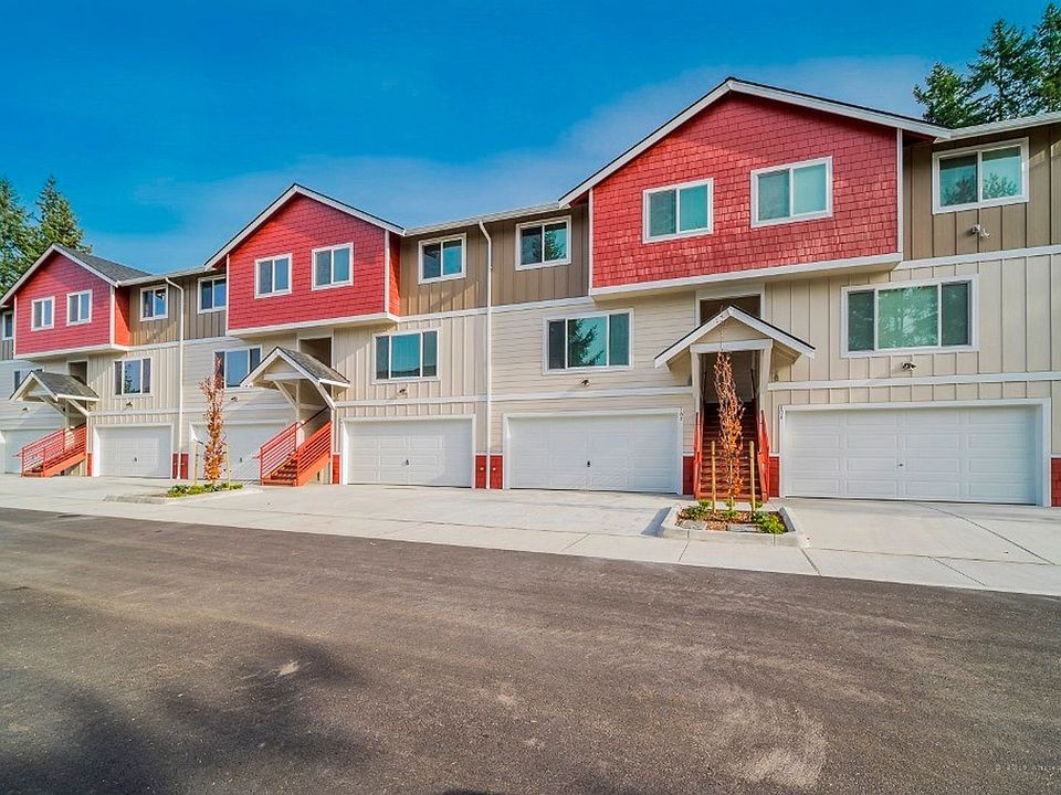 1st image of 4305 113th Pl NE #105