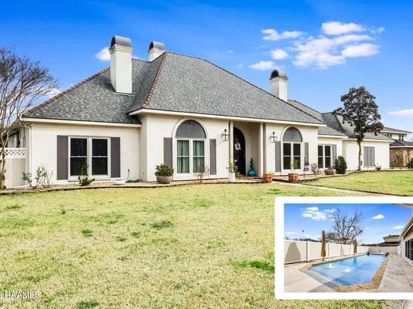 708 Astor Place Dr, New Iberia, LA 70563