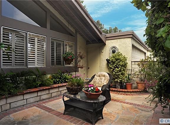 4th image of 5544 E Vista Del Dia