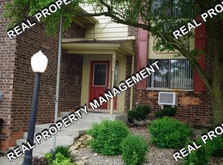 4975 W 82nd Ct APT C, Crown Point, IN 46307