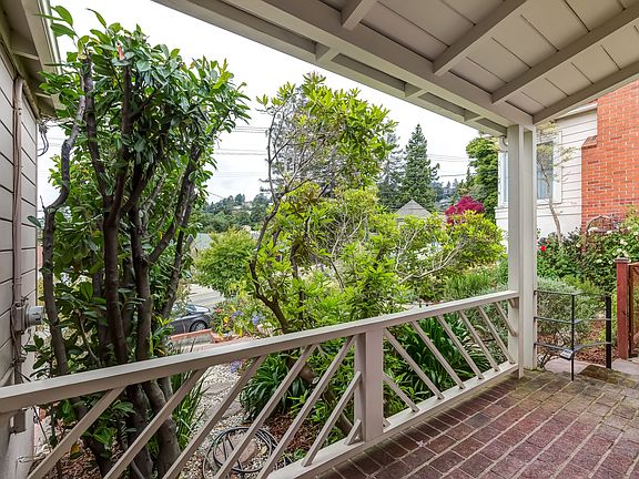 2nd image of 4224 Lincoln Ave