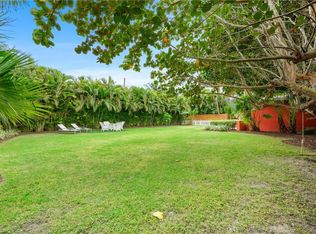 432 3rd Ave N, Naples, FL 34102