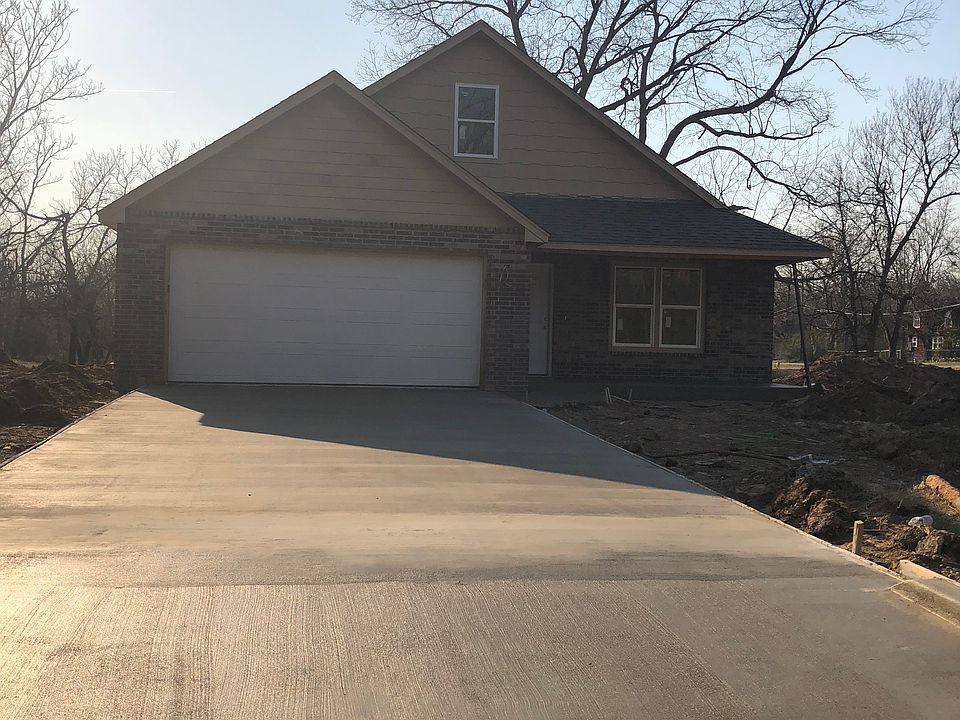 1st image of 612 S Atoka Ave