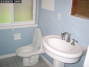 4th image of 2703 Sheldon Ct
