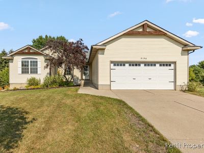 5156 Ravine Dr, Middleville, MI, 49333