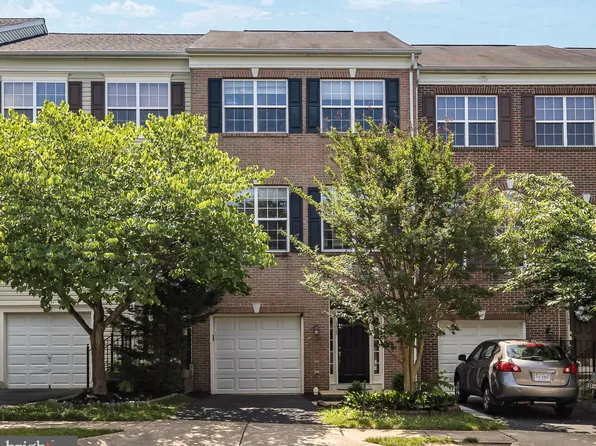 13045 Shenvale Cir, Bristow, VA 20136