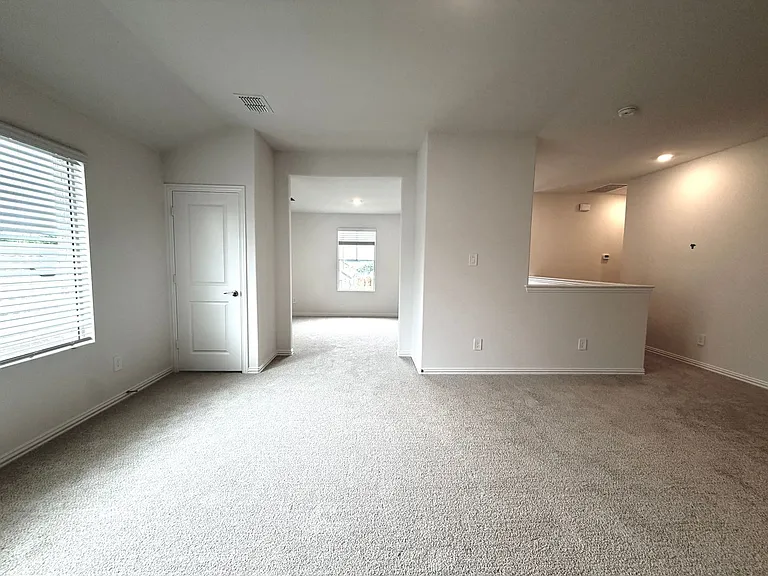 6305 Timberhurst Dr — Photo 10
