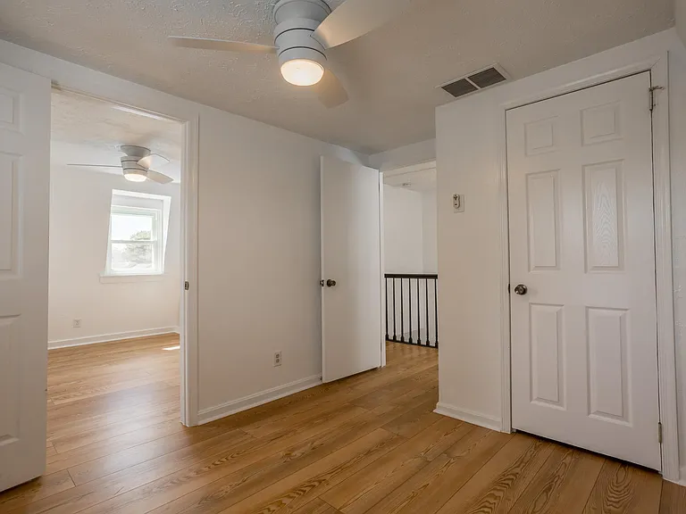 31245 Mohican Dr — Photo 32