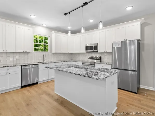 1540 Louisiana Ln, Sanford, NC 27332