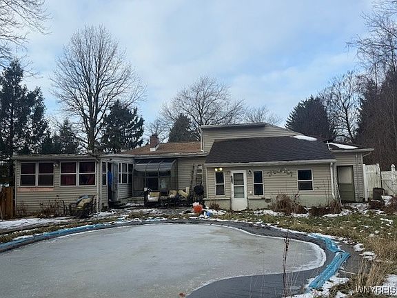 4th image of 7473 Townline Rd