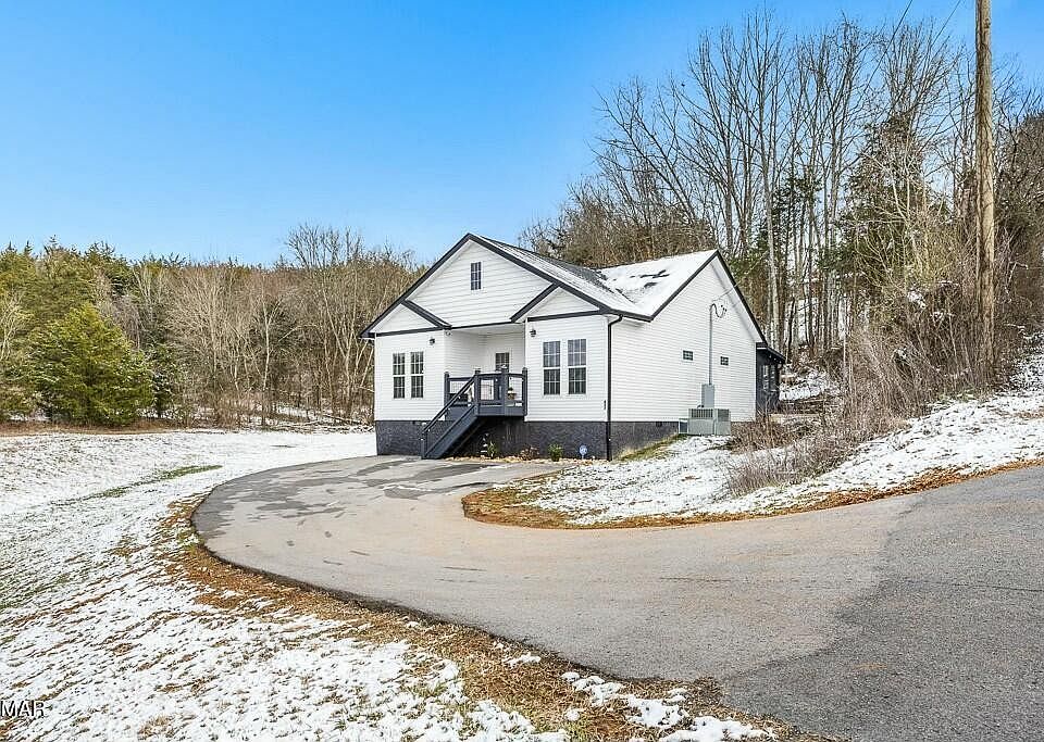 1st image of 813 Knob Creek Blvd