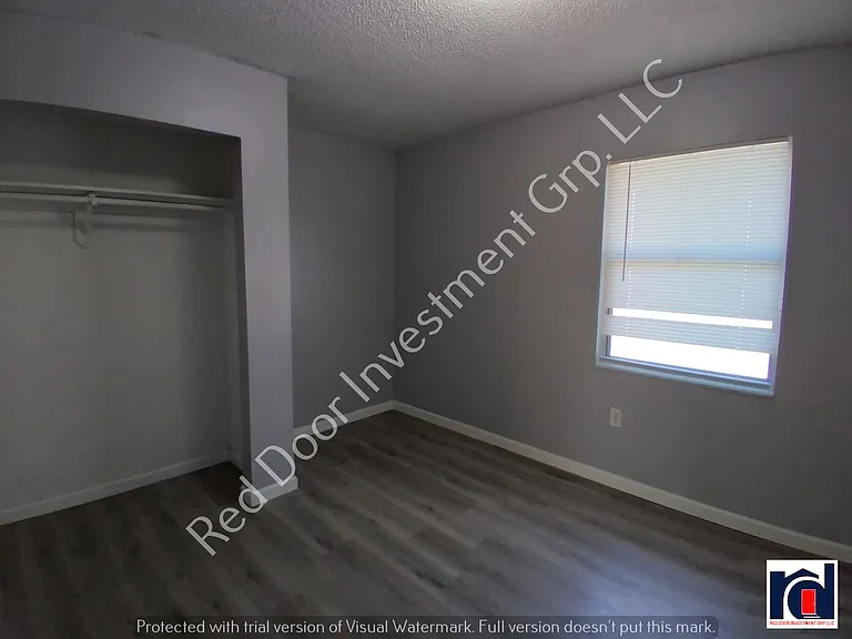 3831 NE 41st St — Photo 12